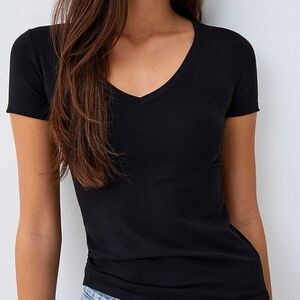 Garage V-Neck Tee in Black